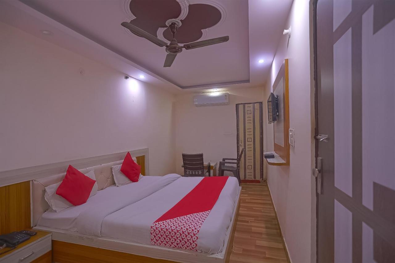 Oyo Flagship 79289 Hotel Grand Keshav Ghaziabad Exterior photo