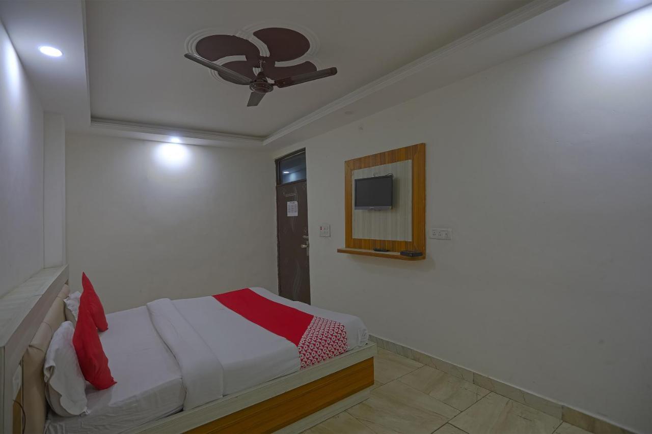 Oyo Flagship 79289 Hotel Grand Keshav Ghaziabad Exterior photo